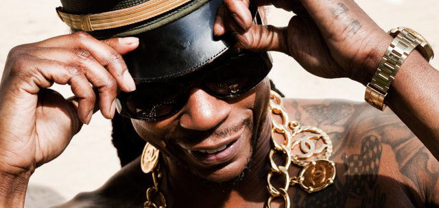 2 Chainz, Ty Dolla $ign, Trey Songz, & Jhene Aiko lay back in 