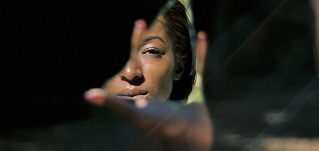 Szjerdene creates summery electronica on 