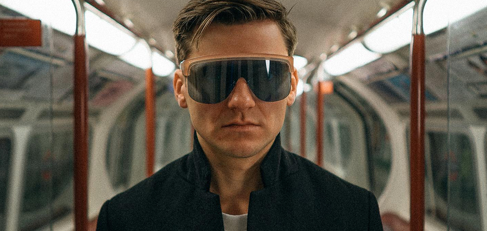Sleepwoka confides "How I Was Wrong" in 80's electro synth song - EARMILK