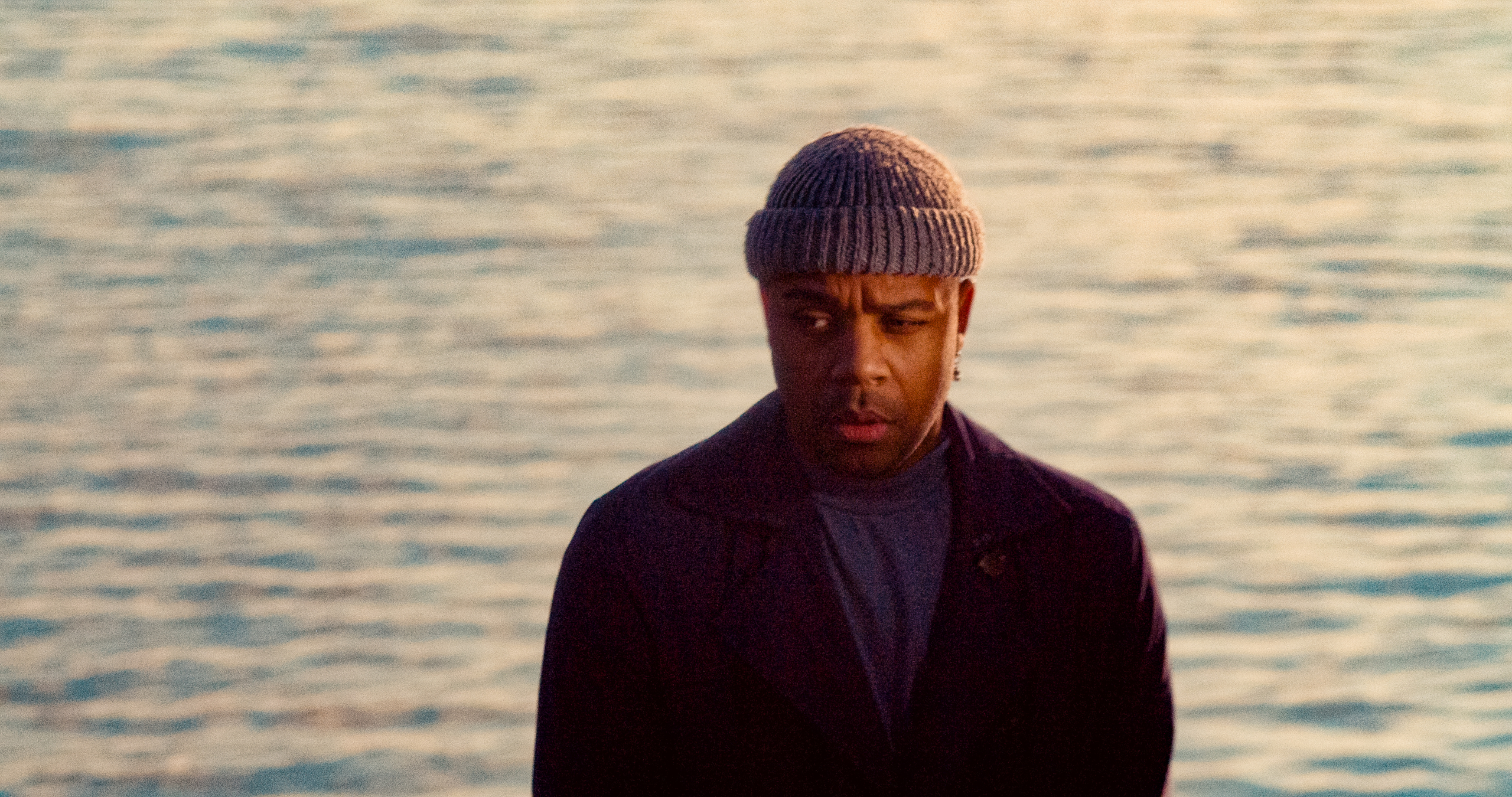 Mobley shatters time and genre on daring new album "We Do Not Fear Ruins"