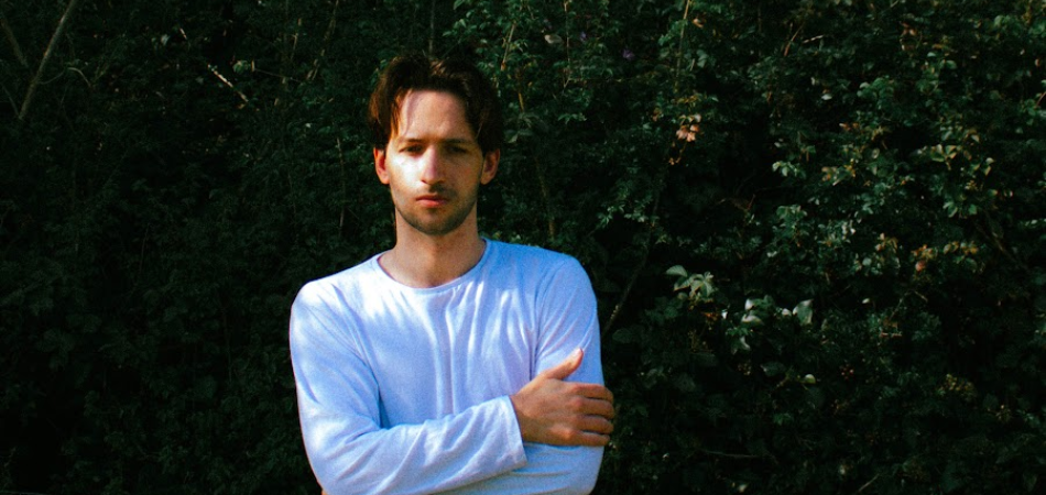 Far Caspian opens up on "First Day"