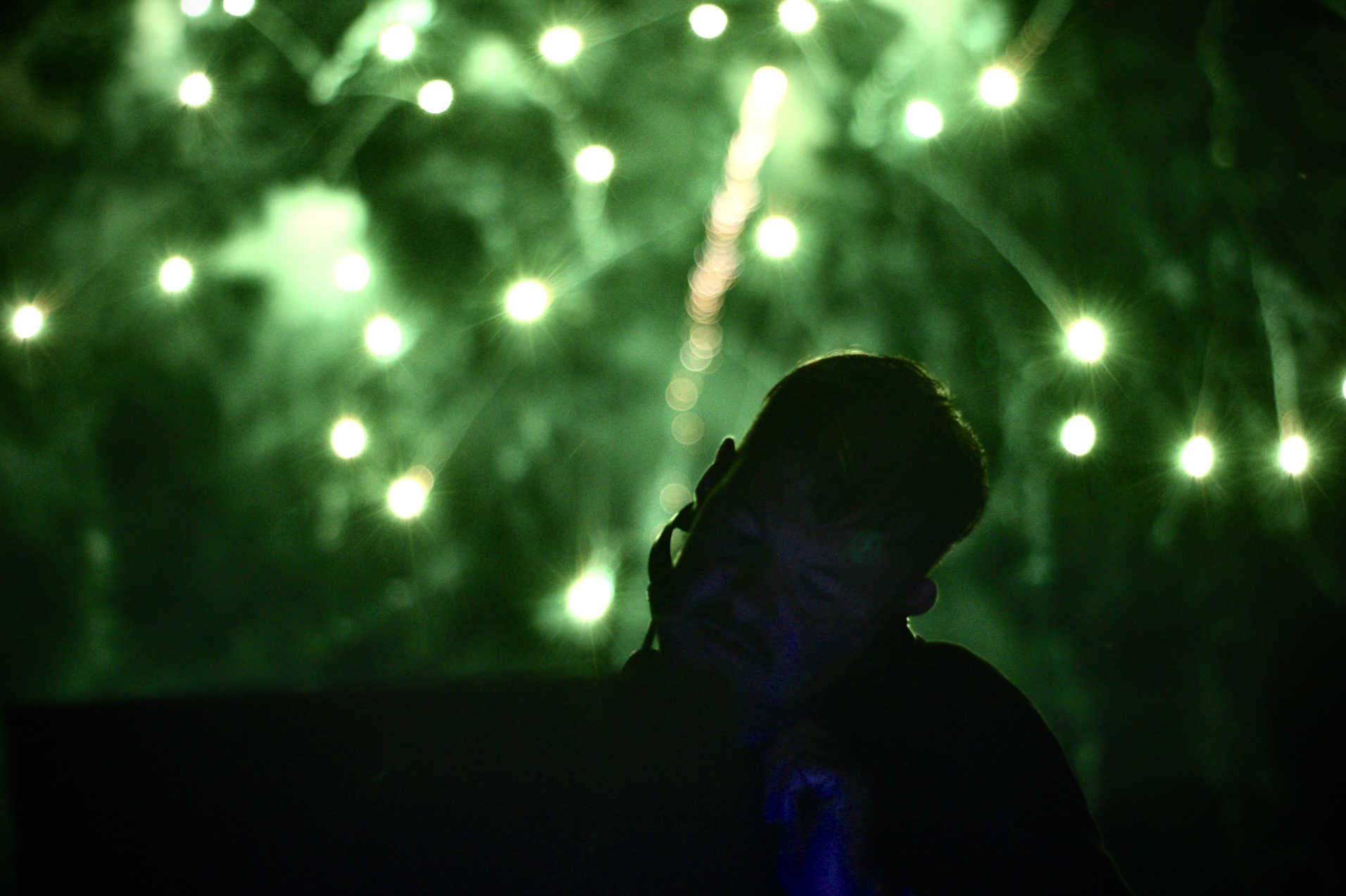 Shawn Matthew sparks a bassquake with “Work to the Beat”