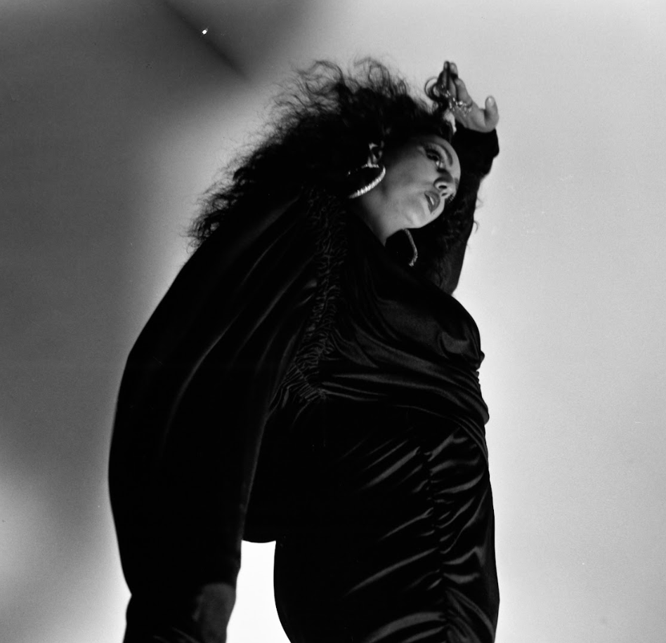 Sarah Maison shares captivating double singles "DIVAD" and "La Mandoline"