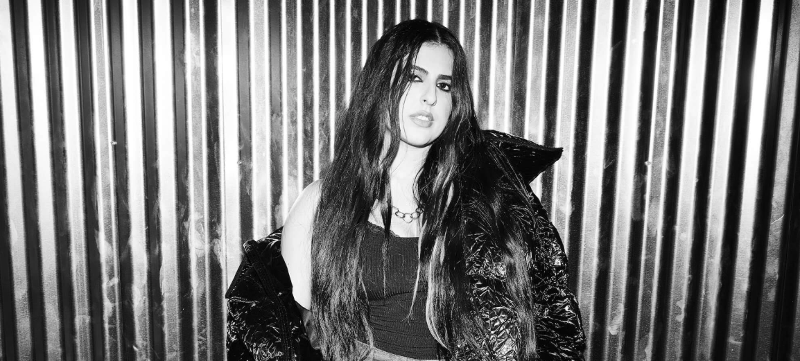 Yarin Glam offers an anthem of defiance with “Rebel”