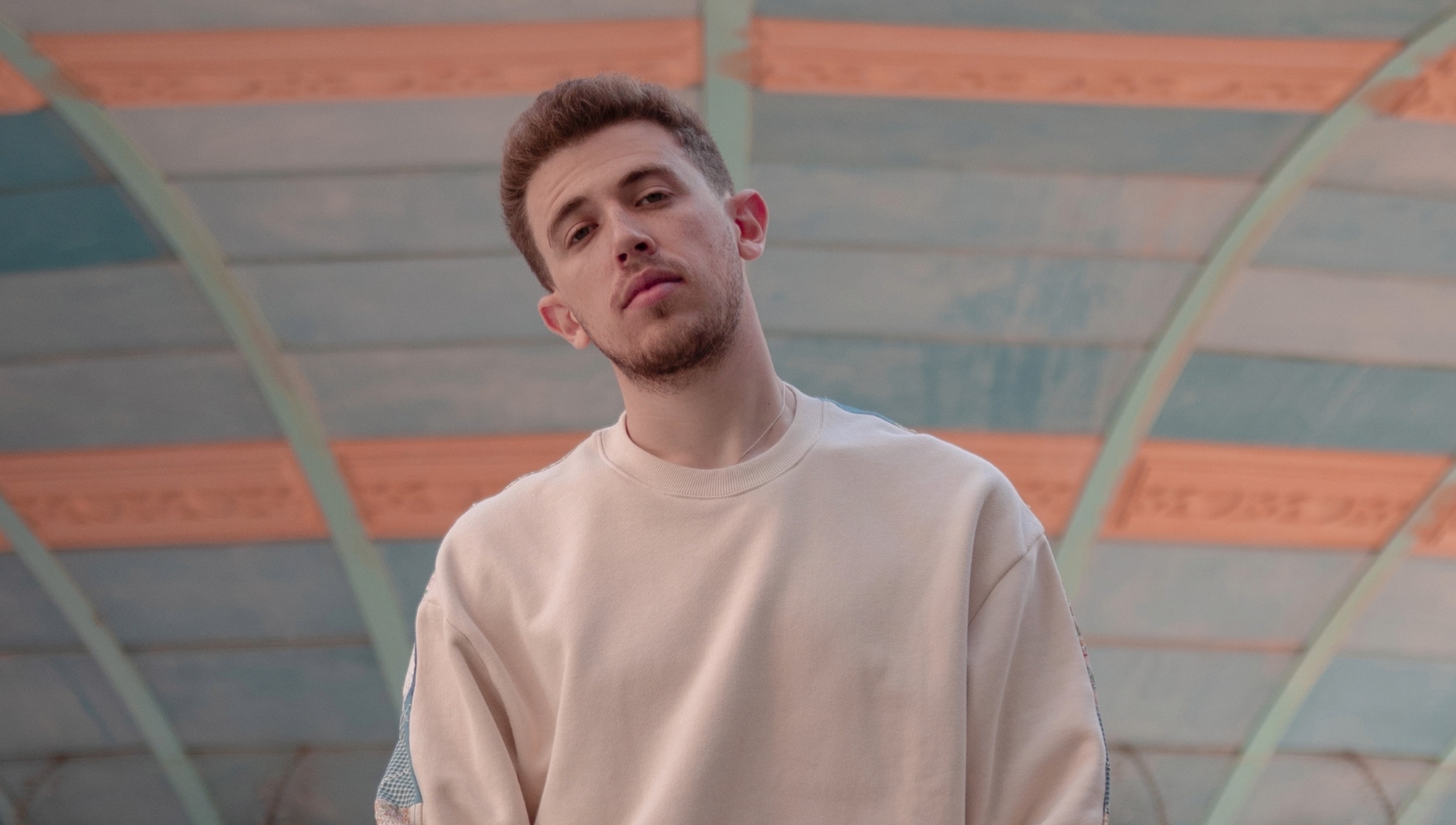 Sherwøød lets silence speak loud in “Dear B”