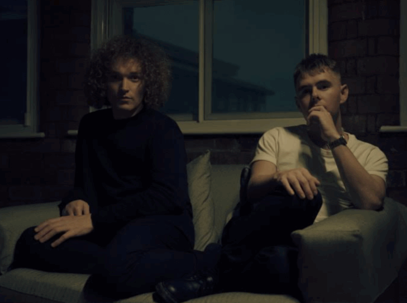 Seafret and KT Tunstall join forces on uplifting number "Five More Seconds"